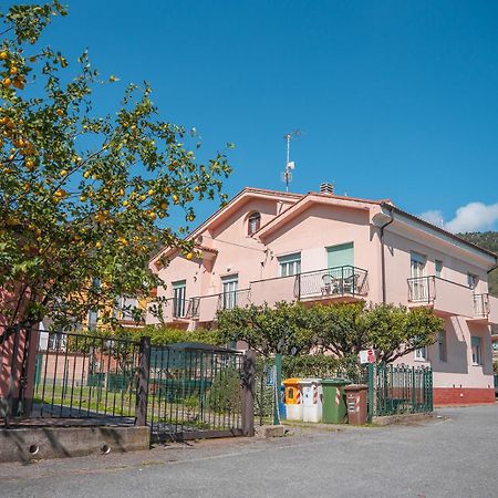 Casa Vacanze Ferrando بيترا ليغوري المظهر الخارجي الصورة