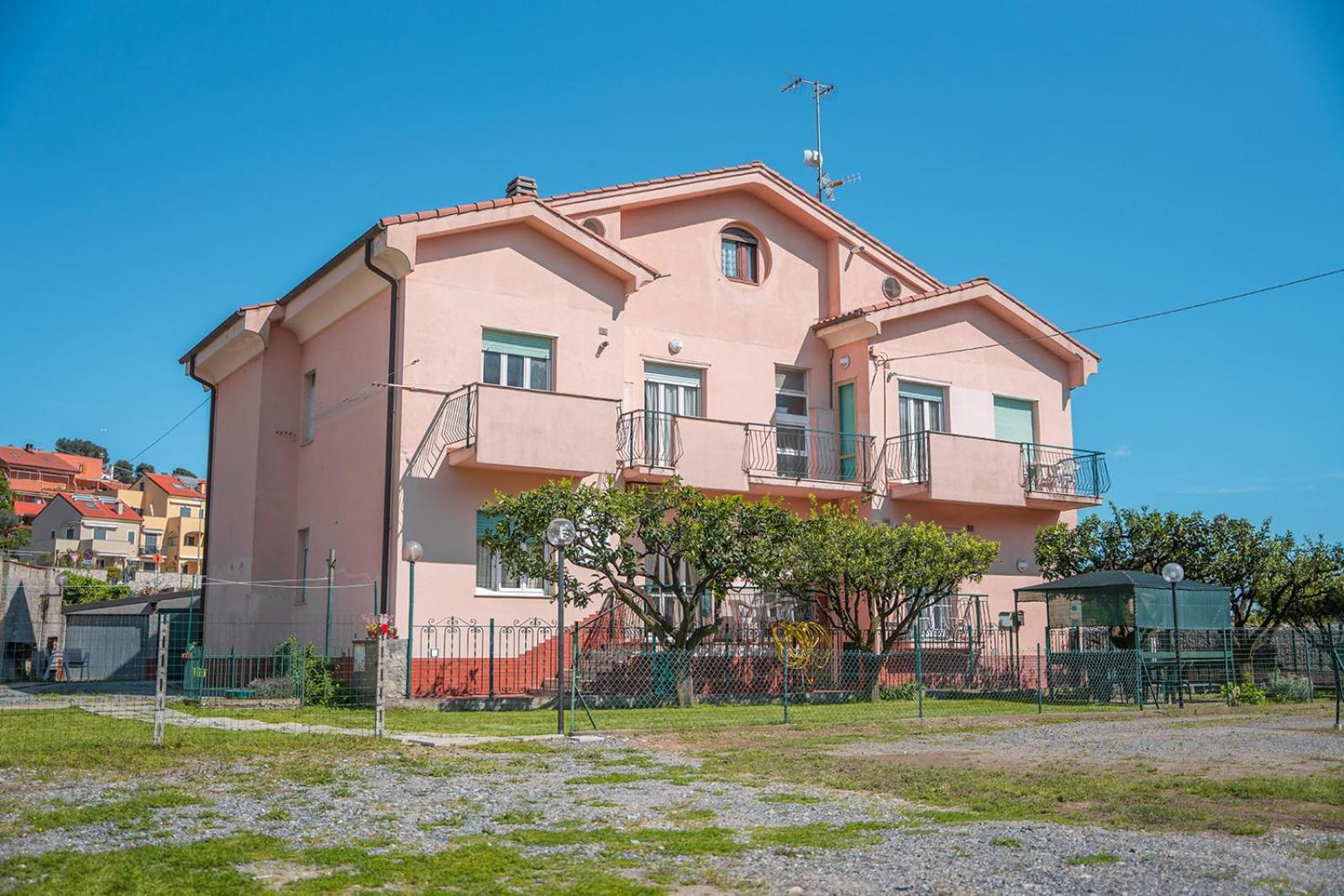 Casa Vacanze Ferrando بيترا ليغوري المظهر الخارجي الصورة